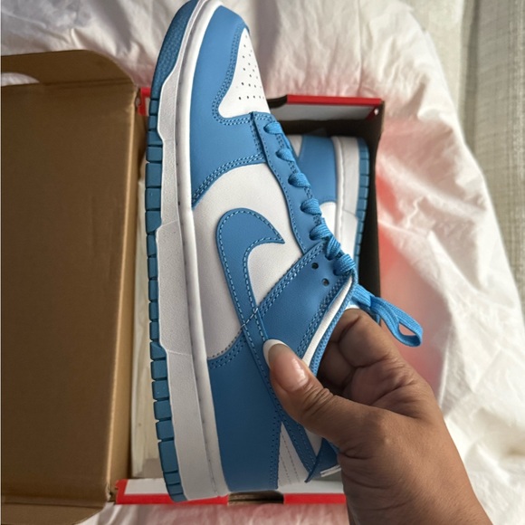 Nike Dunk Low Retro in University Blue and White 8.5 men’s worn once - Picture 5 of 10